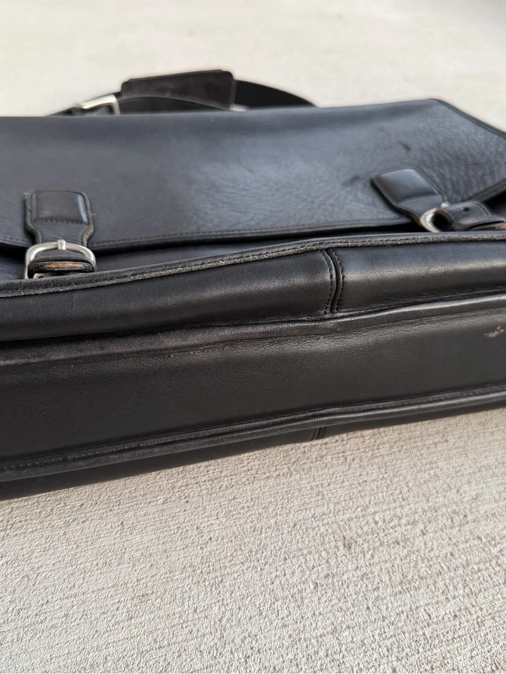 Vintage Coach L0S-5310 Black Leather Briefcase Messenger Laptop BagShoulderStrap